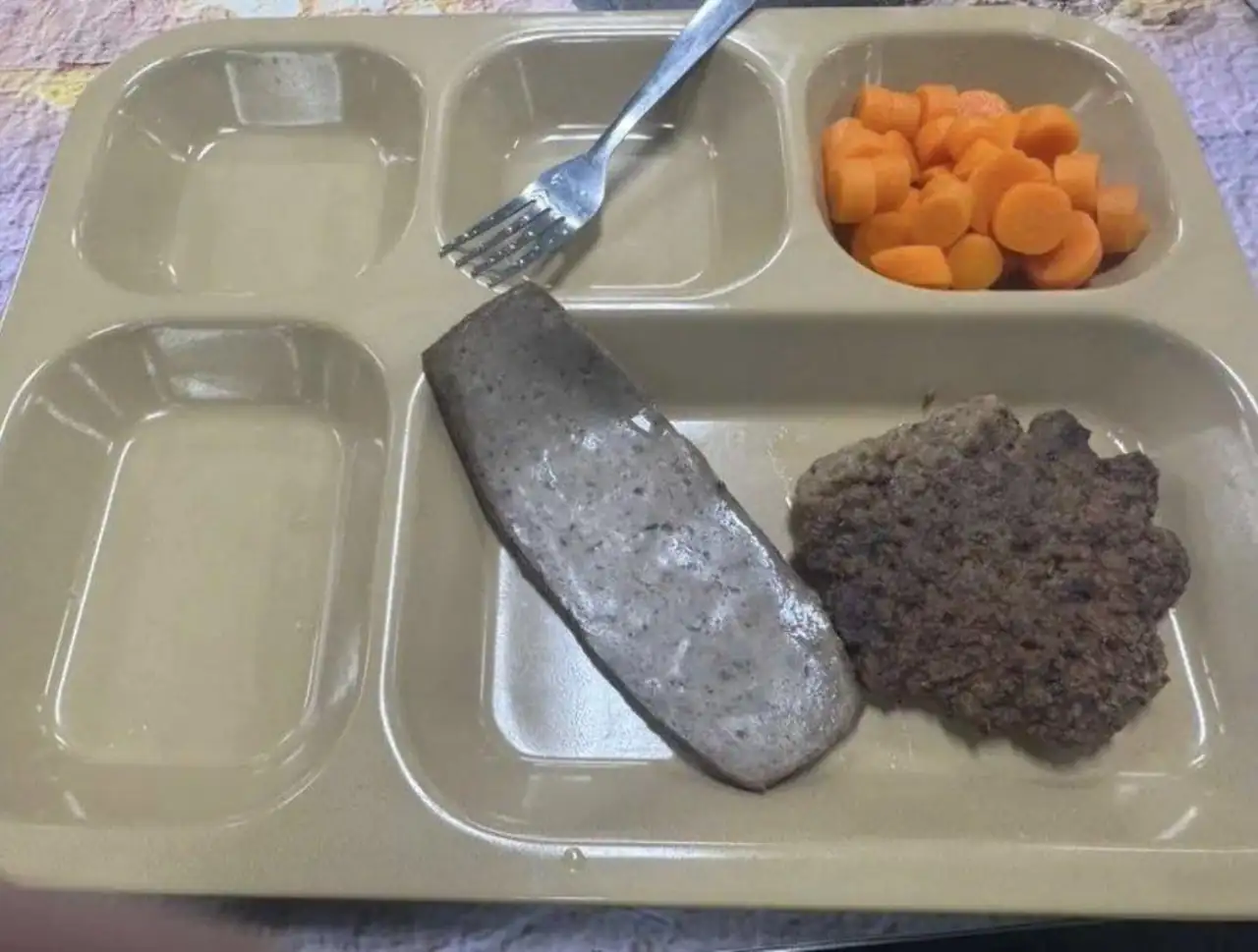 U.S. sailors on the USS Abraham Lincoln aircraft carrier are reporting poor-quality food and small portions during a long deployment near Iran.